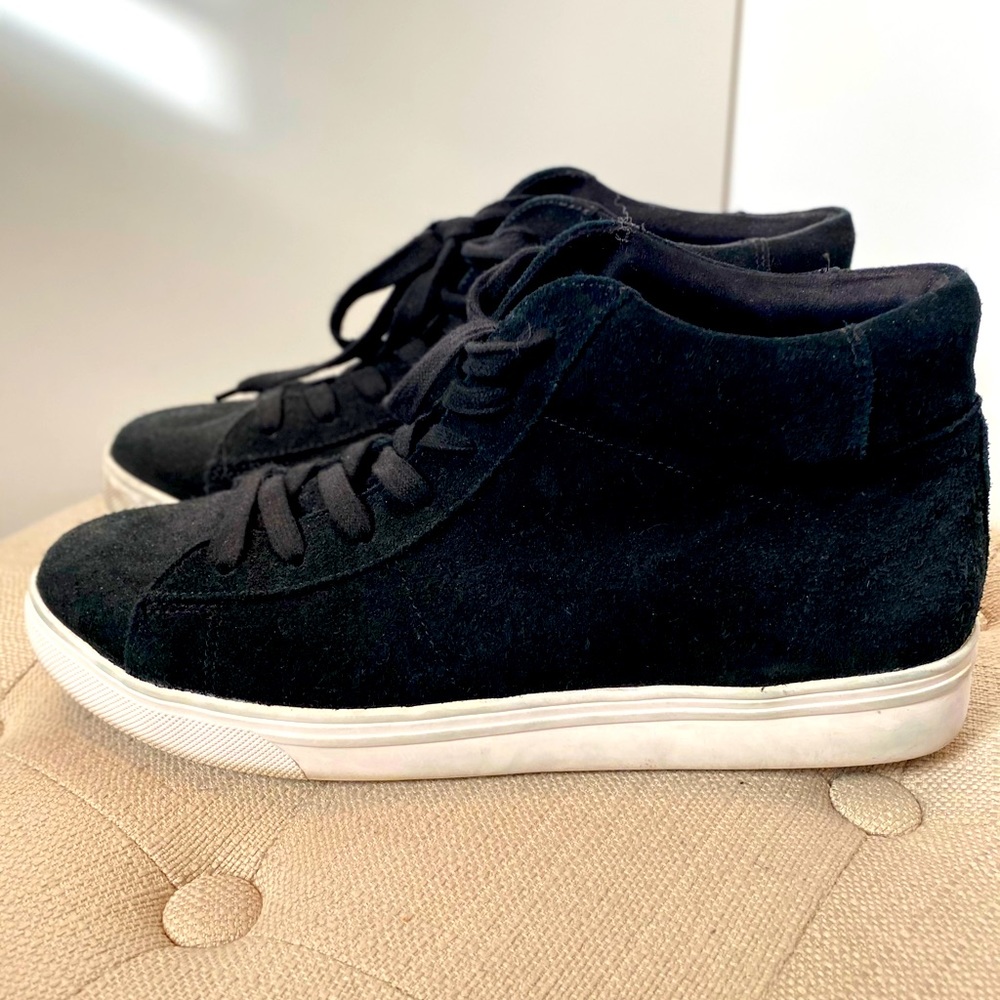 Blondo black suede waterproof high tops